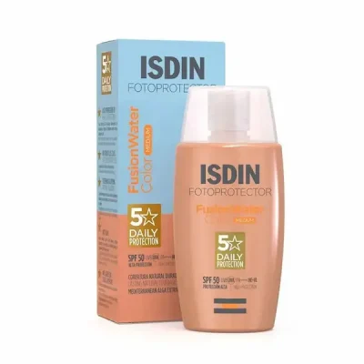ضد آفتاب ایزدین Isdin فیوژن واتر رنگی مدل مدیوم Medium